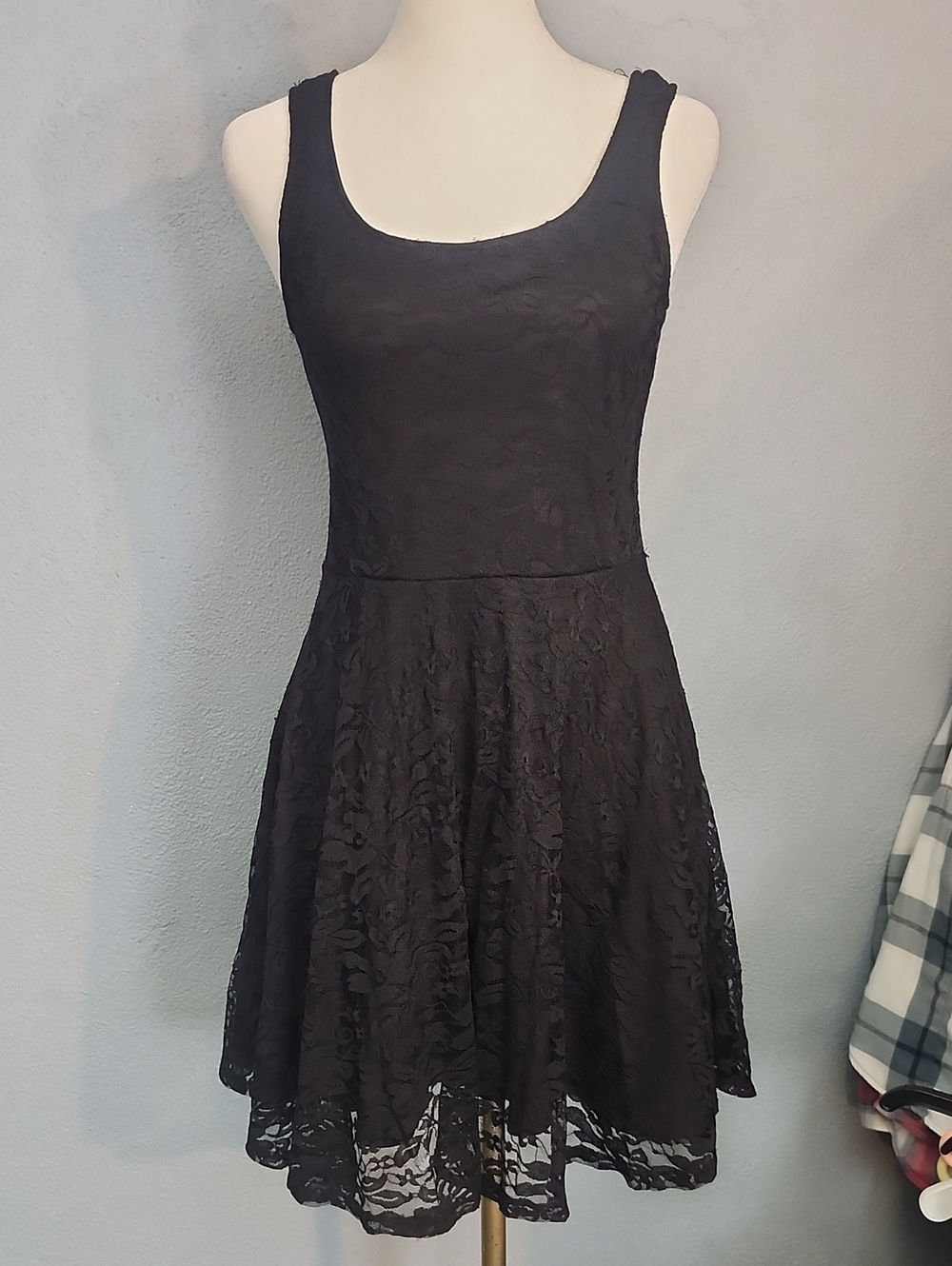Guess Black Lace Scoop-Neck Fit & Flare Dress